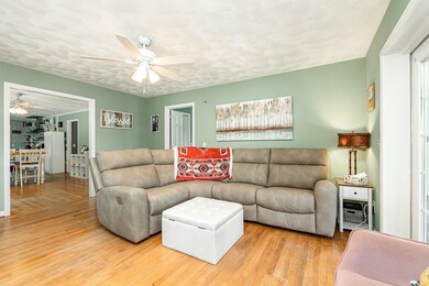 201 Carpenter Dr, Landrum, SC 29356 - photo 7