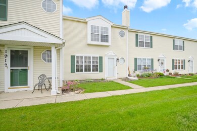 1910 Cherrywood Ct unit 1910, Joliet, IL 60435 - photo 2