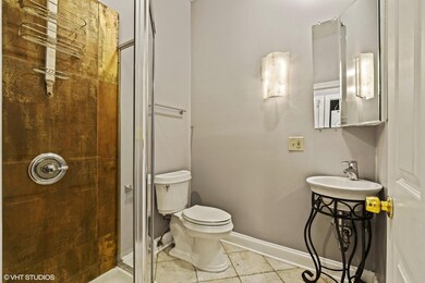 710 N Willard Ct unit 2, Chicago, IL 60642 - photo 3