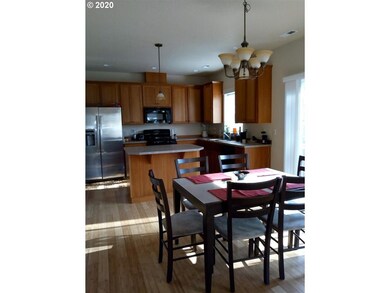 331 SE Sheridan Rd, Sheridan, OR 97378 - photo 2