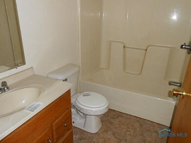 307 W Bigelow Ave, Findlay, OH 45840 - photo 5