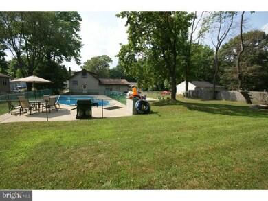 719 Locust Ave, Lindenwold, NJ 08021 - photo 3