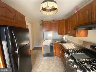 1402 Linden St, Reading, PA 19604 - photo 6