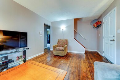 Living Room (2)