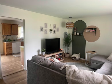 907 E 3rd St, Hastings, NE 68901 - photo 3