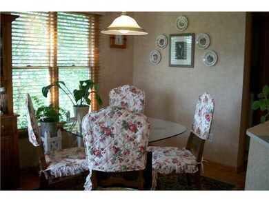 Kitchen. Breakfast area with lots of sunshine.