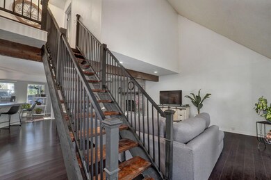 1102 E Melanie Ln-15