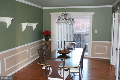 6412 Seven Oaks Ct, Falls Church, VA 22042 - photo 4