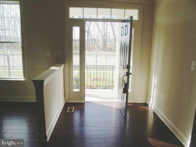 23254 Evergreen Ridge Dr, Ashburn, VA 20148 - photo 2