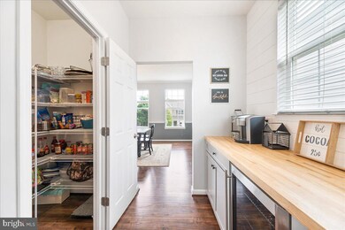 17091 Statuary Way, Round Hill, VA 20141 - photo 7