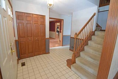 730 Roaring Brook Ln, Algonquin, IL 60102 - photo 2