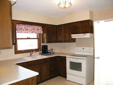 58391 Hilly Ln, Elkhart, IN 46517 - photo 6