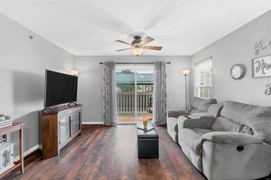 Easy care laminate wood floors and ceiling fan!