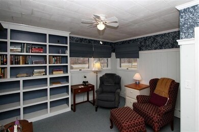 724 Sandwich Rd, Buzzards Bay, MA 02532 - photo 6