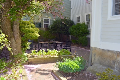 93 Power St, Providence, RI 02906 - photo 3