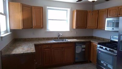 2039 Davis Ave, Whiting, IN 46394 - photo 5