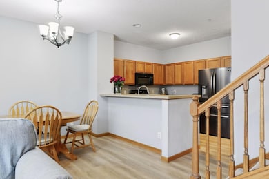 1976 Clover Ridge Dr, Chaska, MN 55318 - photo 6