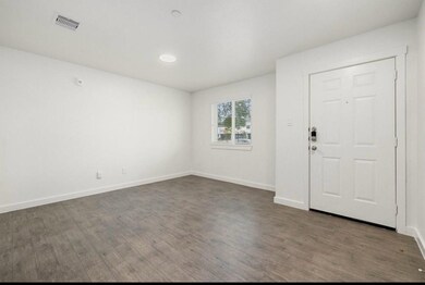 Flexible living area, generously sized and filled
