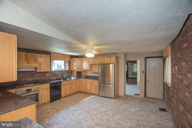 28 Valley Rd, Wilmington, DE 19804 - photo 4