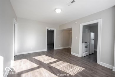 5045 E 10th St, Indianapolis, IN 46201 - photo 4