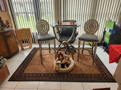 2657 Woodgate Ln unit E4, Sarasota, FL 34231 - photo 5