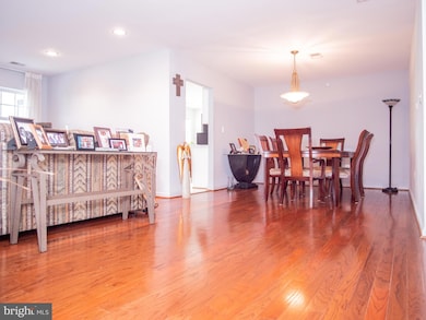 4500 Chaucer Way unit 406, Owings Mills, MD 21117 - photo 2