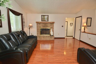 756 Mcdonell Place, Columbus, OH 43230 - photo 4