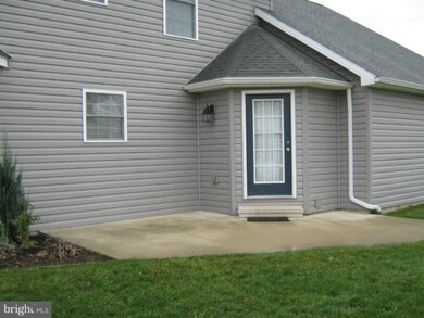 715 Hamilton Ave, Chambersburg, PA 17202 - photo 4