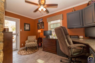 3114 SW 19th St, Topeka, KS 66604 - photo 6