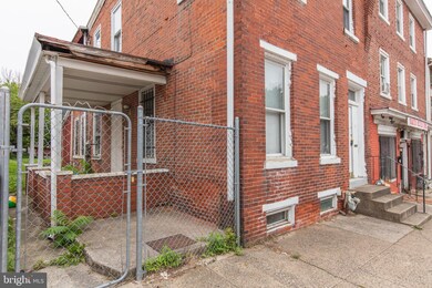 364 E Airy St, Norristown, PA 19401 - photo 5