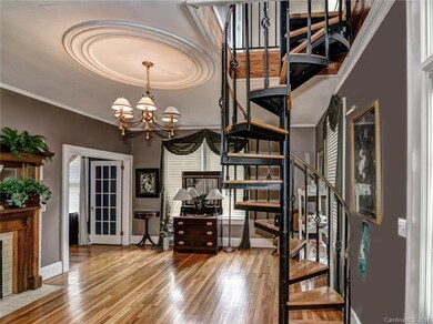 335 S Mulberry St, Statesville, NC 28677 - photo 6