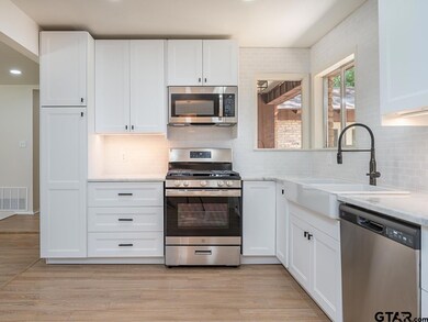 509 Winchester Dr, Tyler, TX 75701 - photo 2