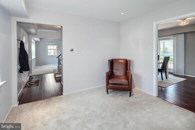 13202 Memory Ln, Fairfax, VA 22033 - photo 2