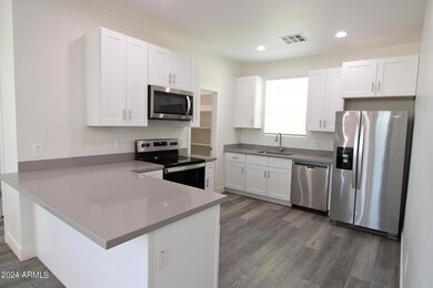 1319 E Purdue Ave unit A, Phoenix, AZ 85020 - photo 3