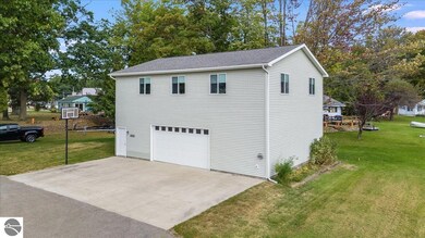 8331 and 8340 N Shore Dr, Hale, MI 48739 - photo 4