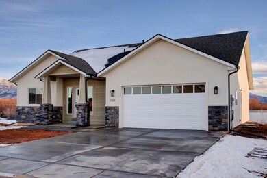 3769 W 1250 N-13