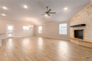 2611 Settlers Oak Dr, Belton, TX 76513 - photo 4