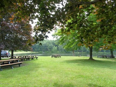 1020 Sierra Ct, Hawley, PA 18428 - photo 4