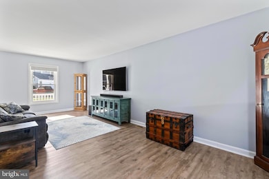 6881 Kangaroo Dr, Waldorf, MD 20603 - photo 7