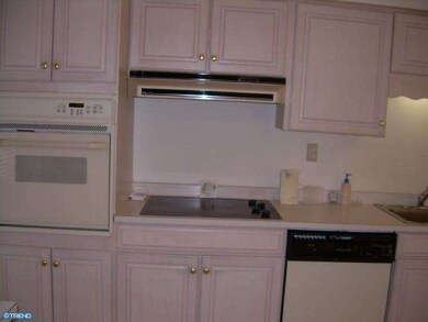 17 Farragut Ct, Willingboro, NJ 08046 - photo 5