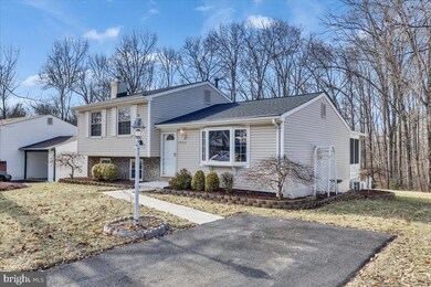 5922 Peregrine Dr, Burke, VA 22015 - photo 3