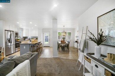 5542 Montana Dr, Concord, CA 94521 - photo 3