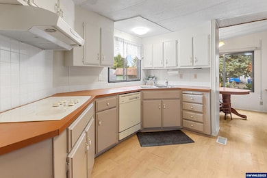 4915 Swegle Rd NE, Salem, OR 97301 - photo 6