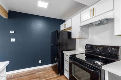 224 S Allen unit 6, Mesa, AZ 85204 - photo 7