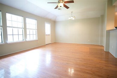 6702 Lower Arrow Dr, Houston, TX 77086 - photo 5