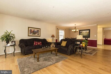 11811 Hunters Run Dr, Cockeysville, MD 21030 - photo 2