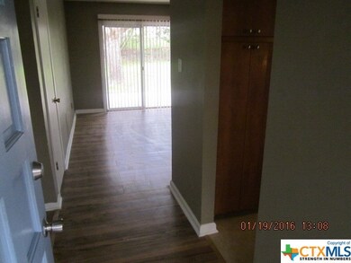 1102 Hill St, Copperas Cove, TX 76522 - photo 6