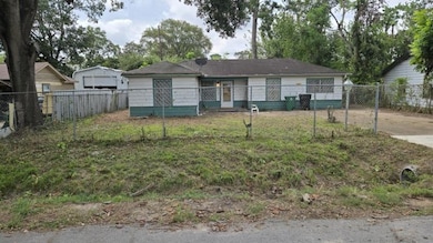 610 Wellington St, Houston, TX 77076 - photo 2