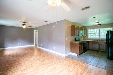 1512 Timberlane-2