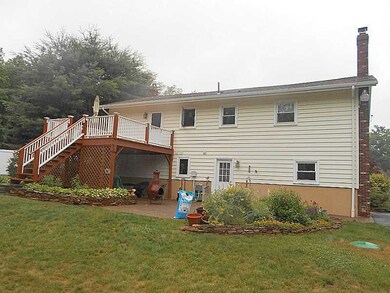 24 Dawes St, Blackstone, MA 01504 - photo 2